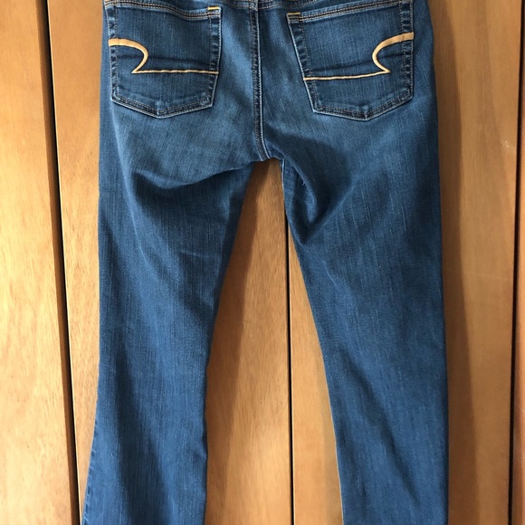 American Eagle size 6 kick boot jeans - Picture 3 of 3